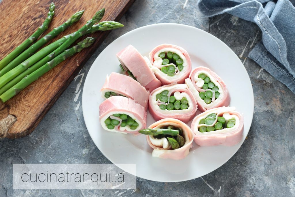 Mozzarella-Rolle mit Spargel