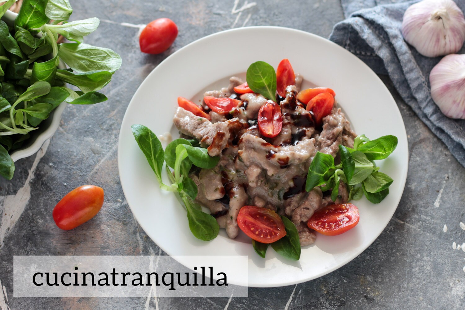 Rindfleischstreifen in Weißwein und Zitrone