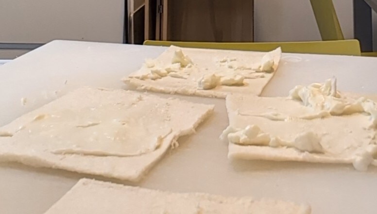 Toast-Cannoli mit cremiger Füllung