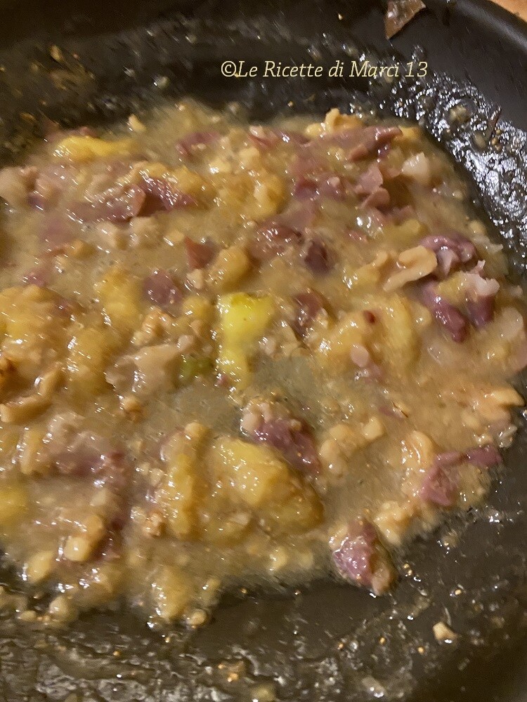Paccheri mit Feigen, Gorgonzola und Walnüssen