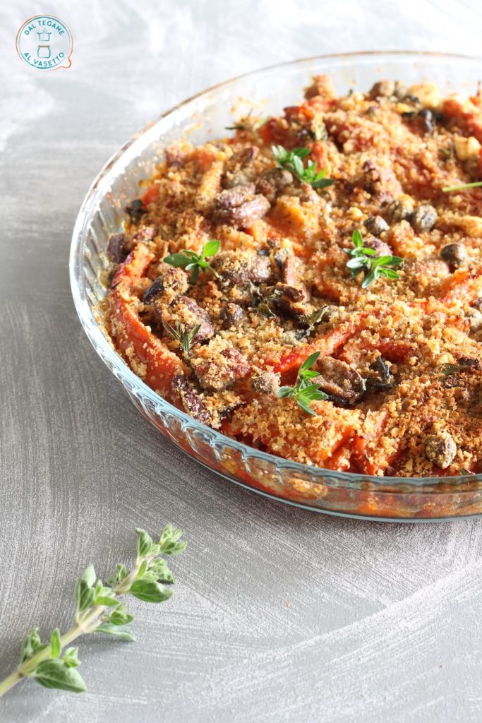 gegrillte Paprika mit Semmelbröseln, Oliven, Kapern, gratiniert in der Heißluftfritteuse