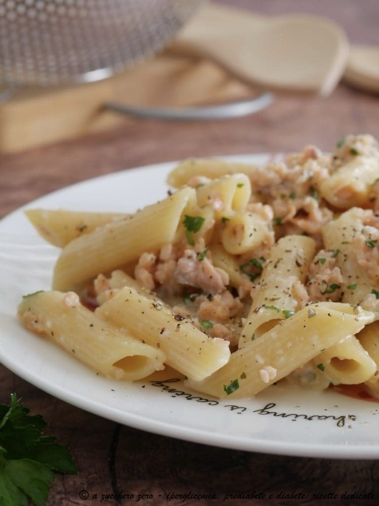 Pasta mit Lachs und Stracchino light