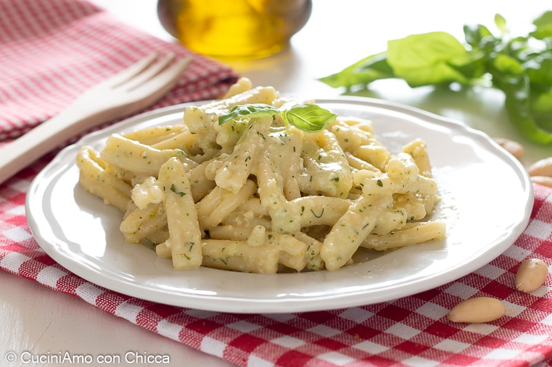 Pasta mit Orangenpesto