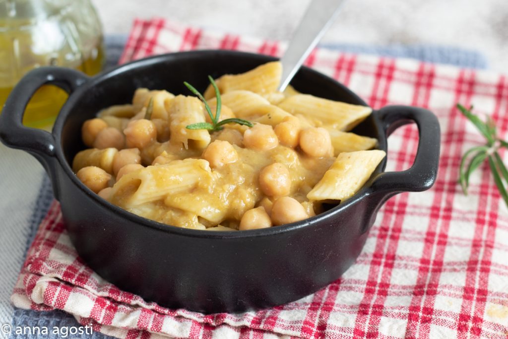 Pasta e Ceci alla Napoletana