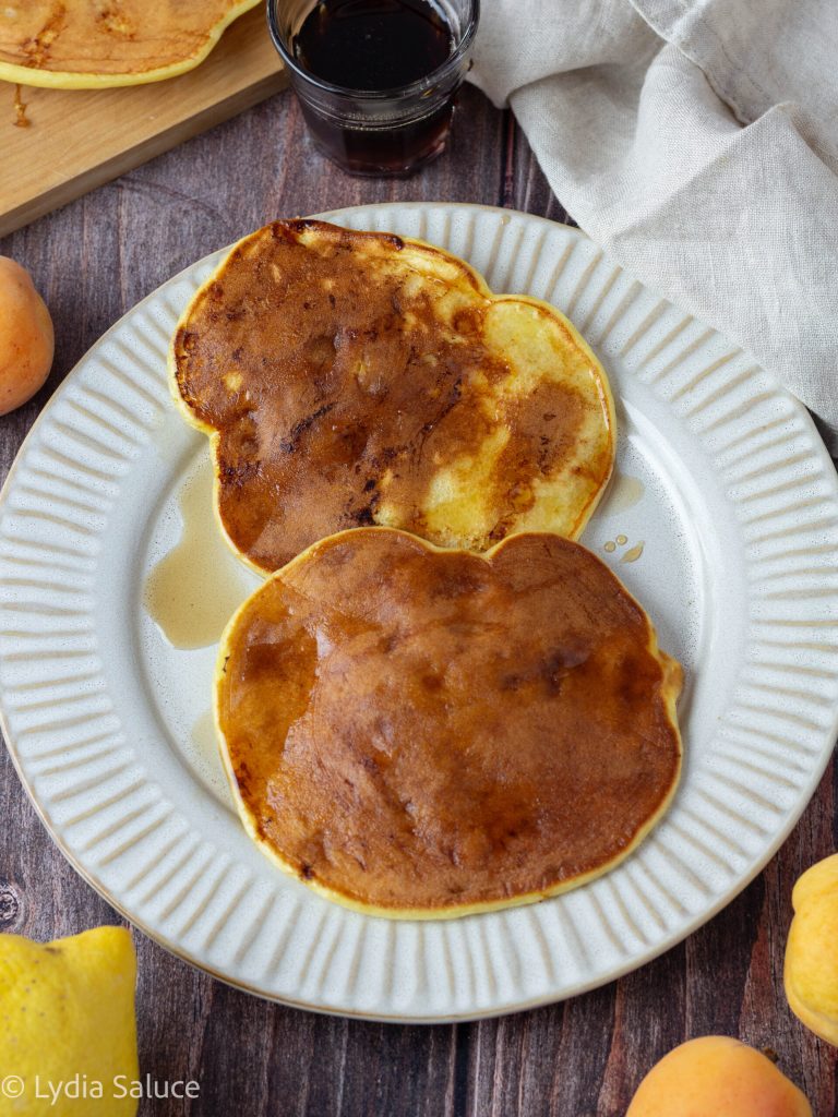Pfannkuchen mit Aprikosen