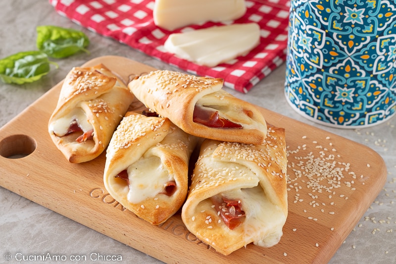Pizzaröllchen mit Speck
