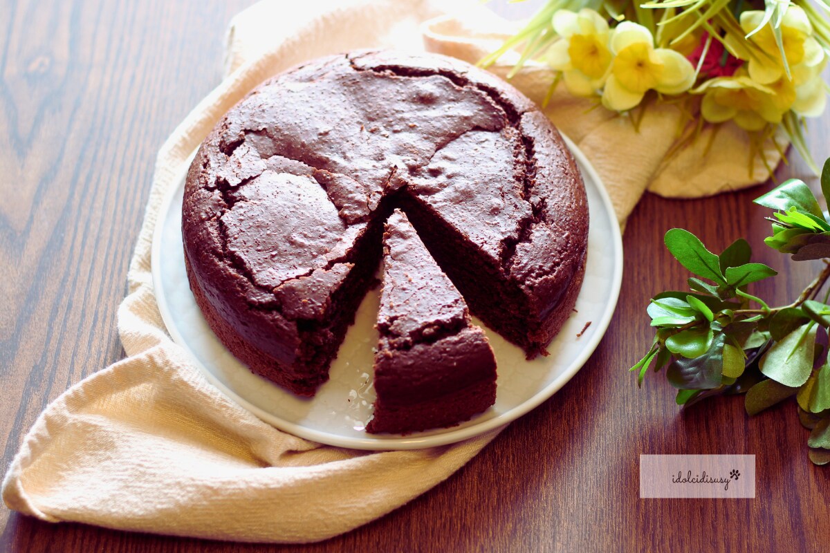 Kuchen mit Kakao ohne Butter und Eier: weich und leicht