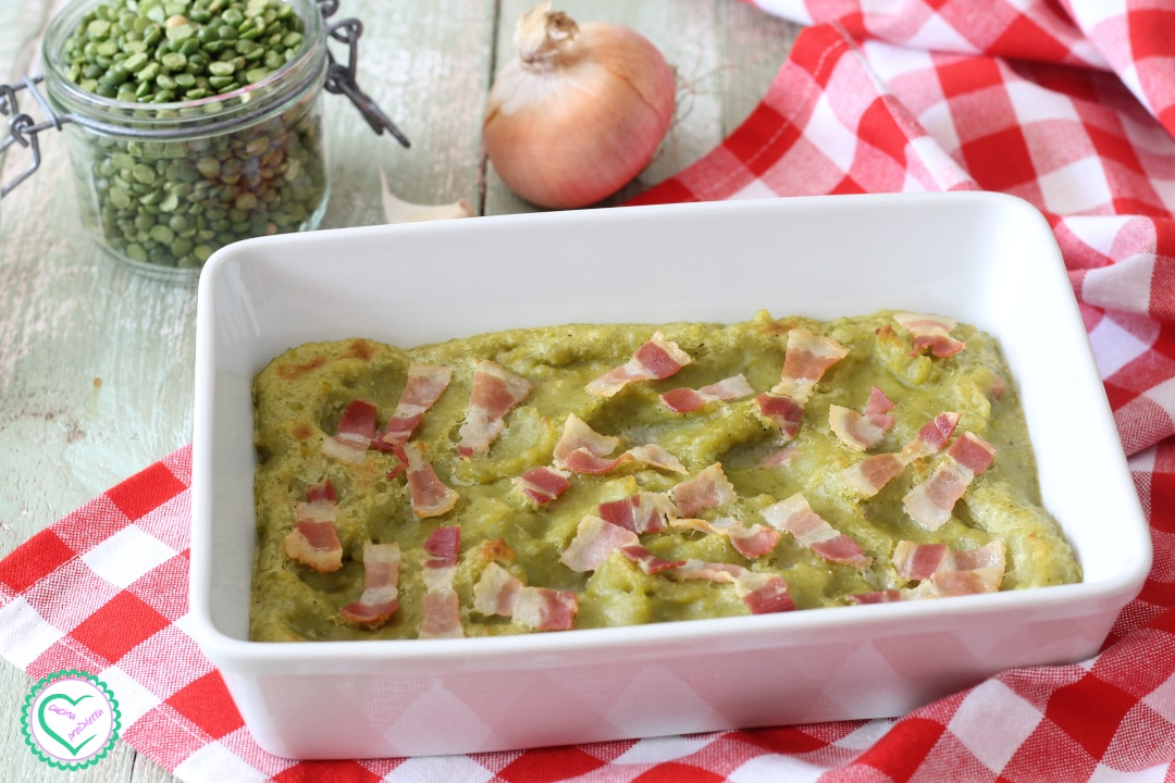 Püree aus getrockneten Erbsen mit Speck