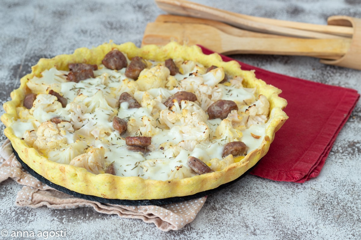 Quiche Blumenkohl und Würste mit Mürbeteig