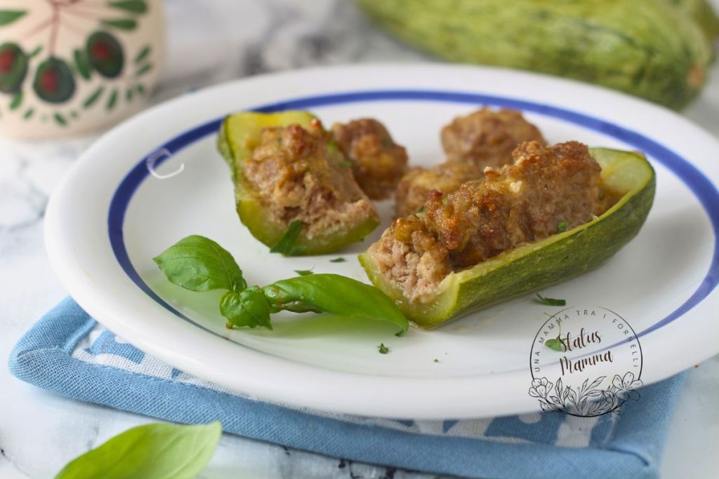 Rezept: Gefüllte Zucchini mit Fleisch im Ofen - Mit und ohne Bimby