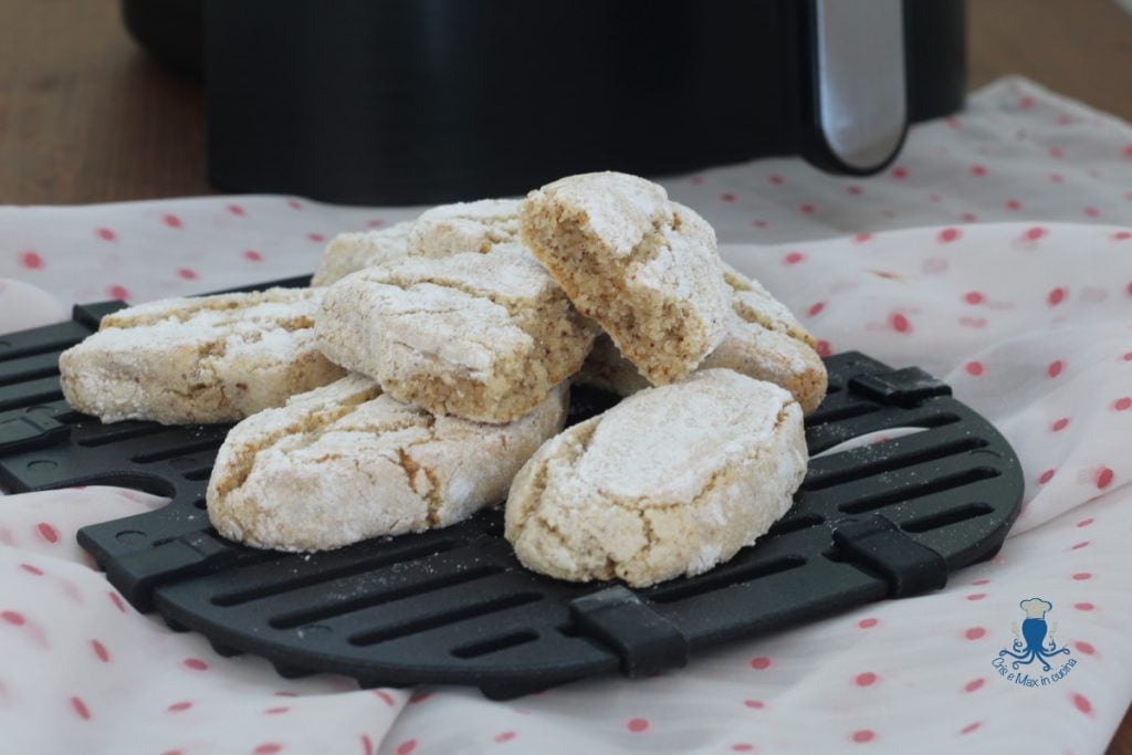 Ricciarelli in der Heißluftfritteuse gebacken1