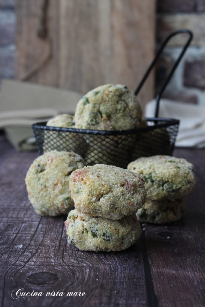Ricotta- und Erbsenbällchen Cucina vista mare
