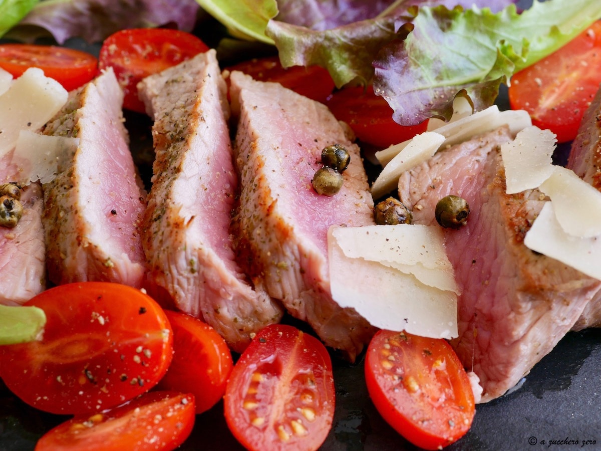Rindersteak auf der Grillplatte