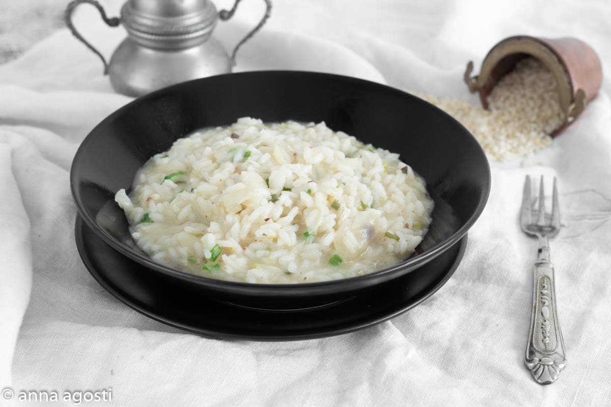 RISOTTO MIT FENCHEL, ANSCHOVIS UND FRÜHLINGSZWIEBEL