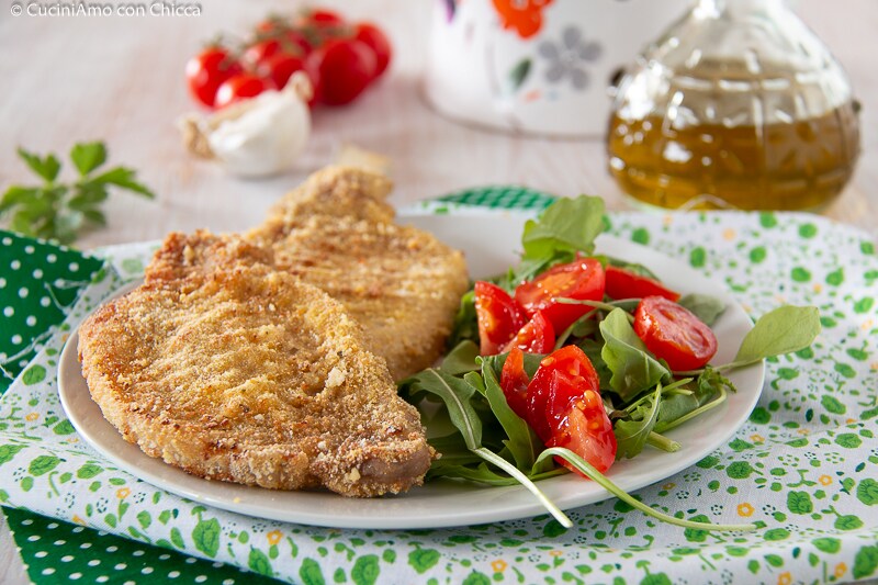 SCHWEINEKOTELETTS IN DER HEISSLUFTFRITTEUSE GEGART