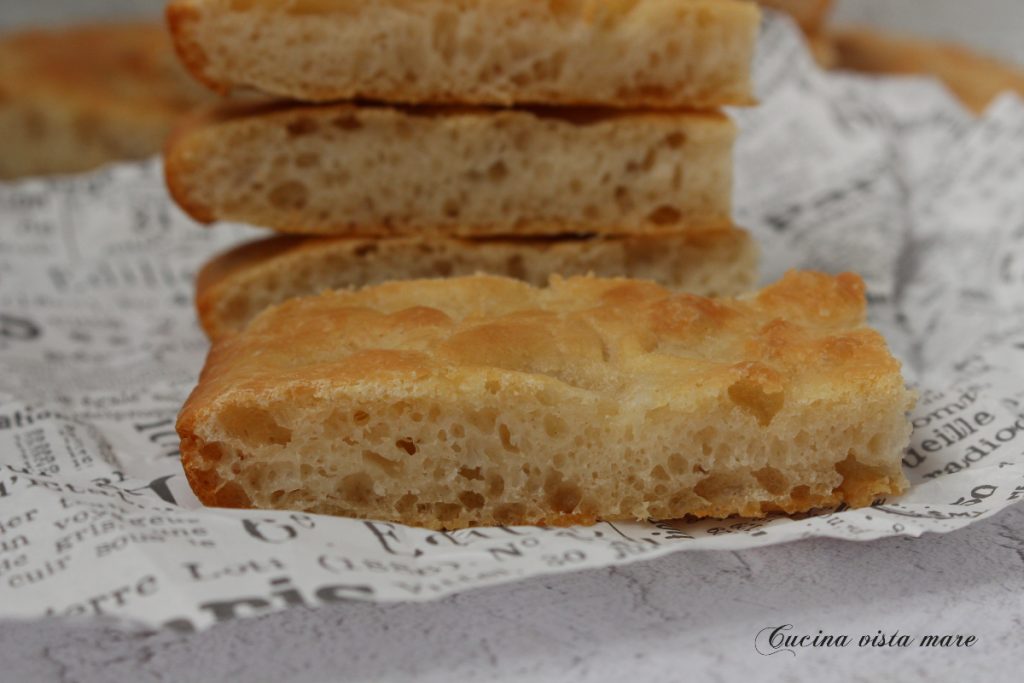 Schnelle knusprige Focaccia Cucina vista mare