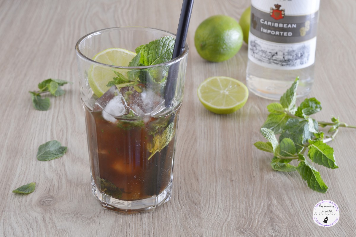 Schwarzer Mojito