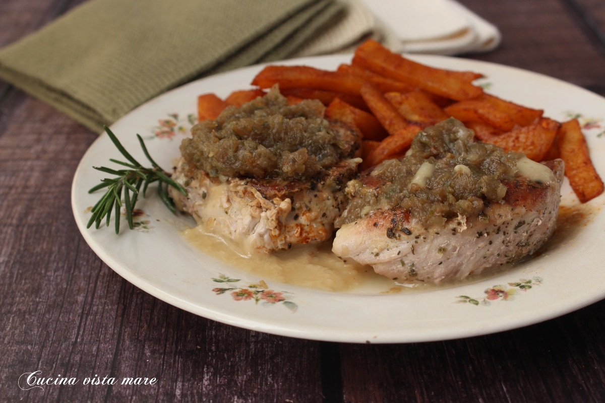 Schweinemedaillons mit Zwiebelkonfitüre