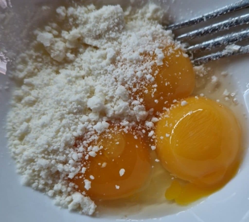 Eigelb und Pecorino