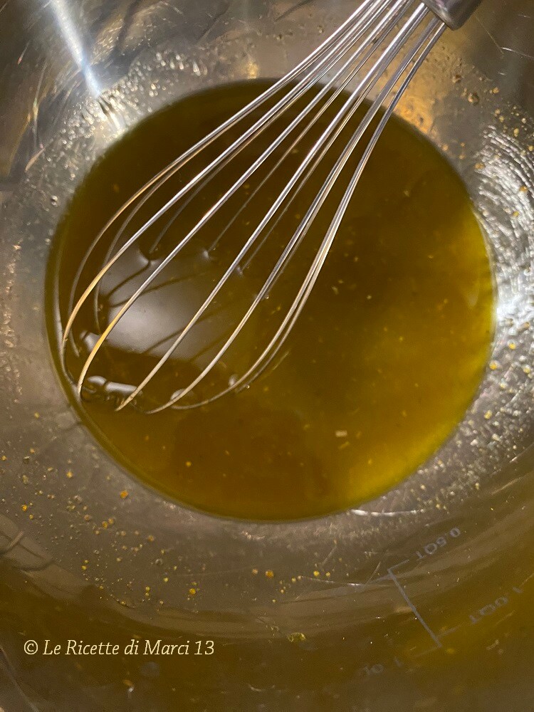 Sehr zarte Curry-Hähnchenschenkel Öl