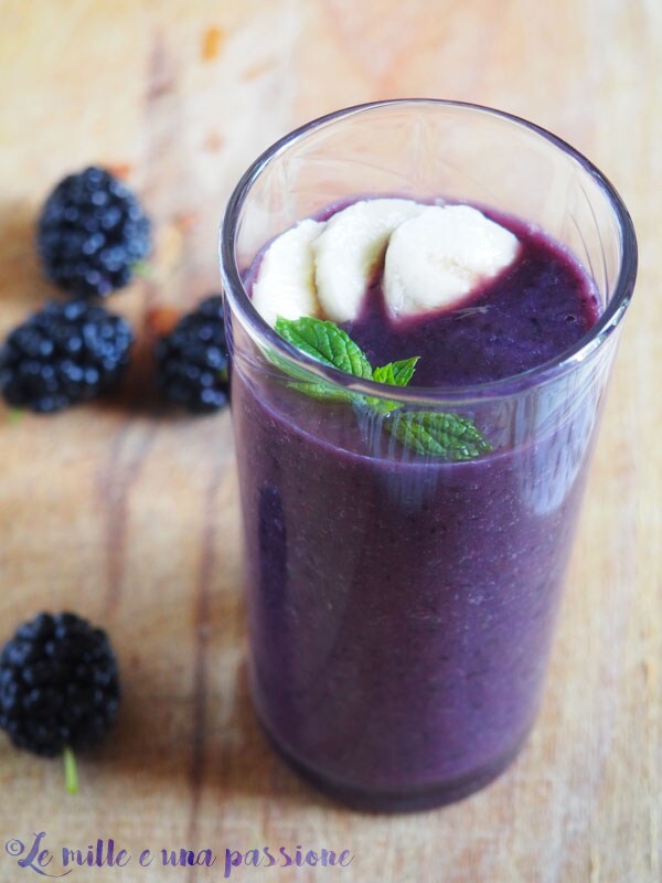 Smoothie Banane und Maulbeeren