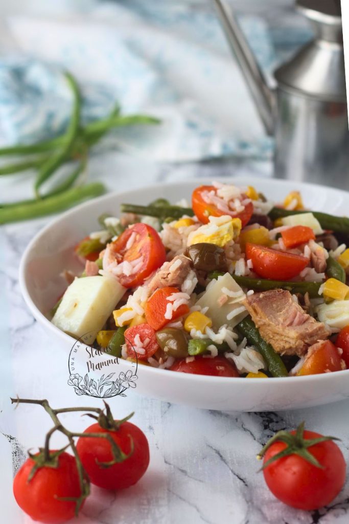 Sommerlicher Reissalat: Die perfekte Idee für leichte und nahrhafte Mittagessen