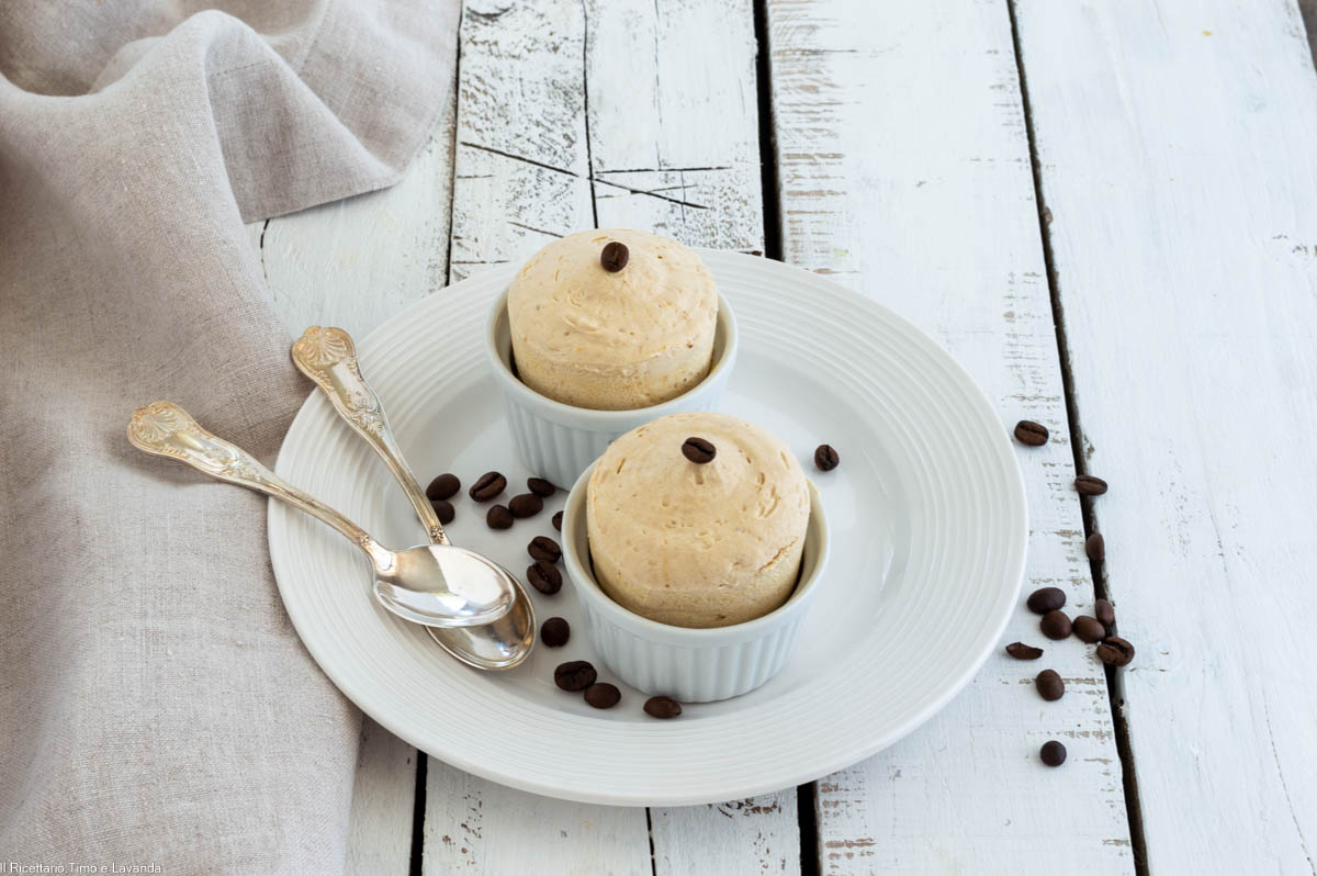 Soufflé glacé mit Kaffee