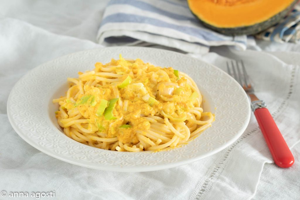 Spaghetti mit Kürbis- und Lauchcreme