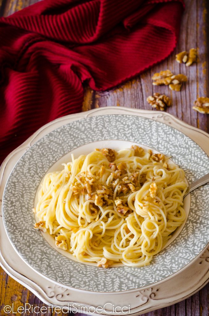 Spaghetti mit Walnüssen