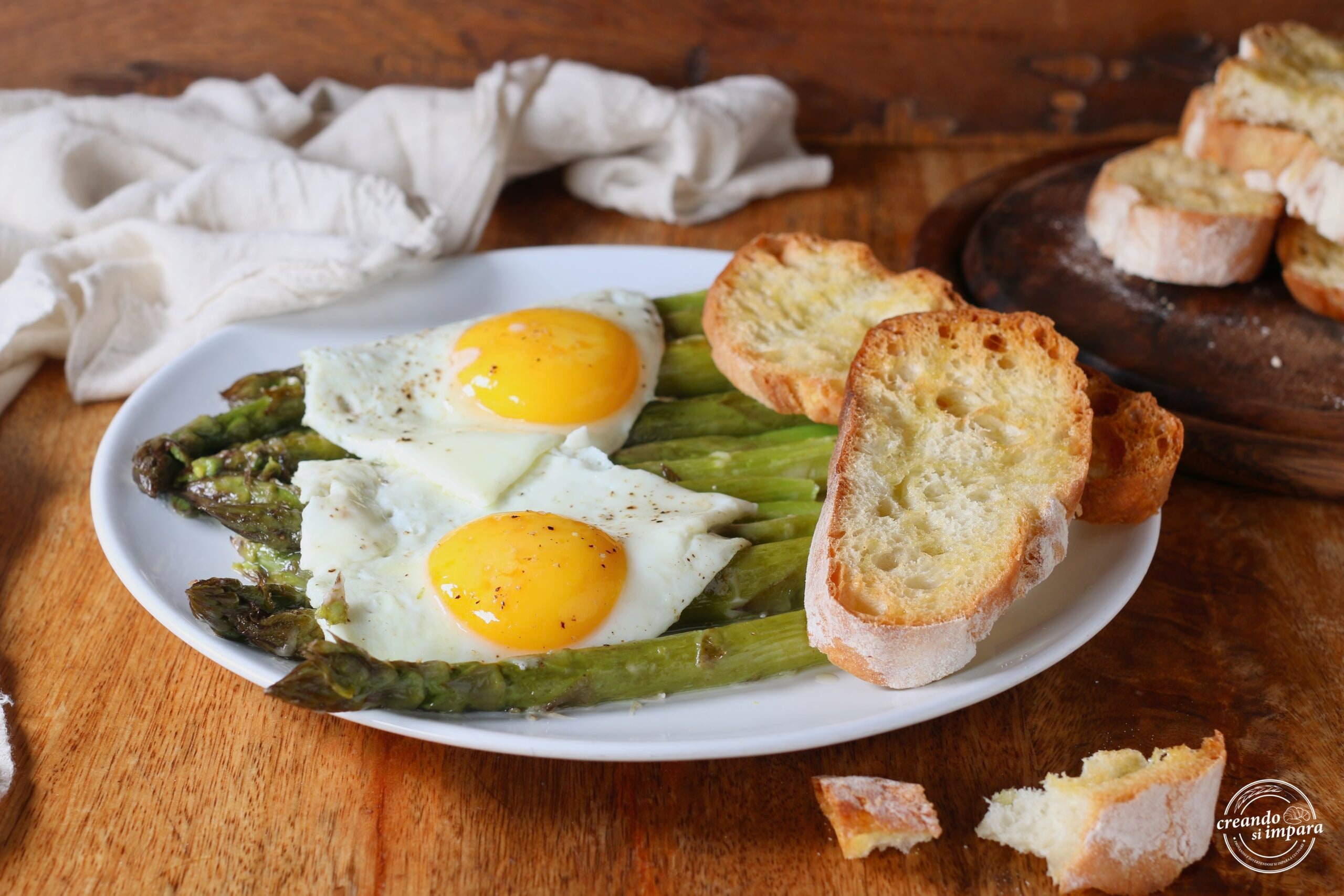 Spargel und Eier