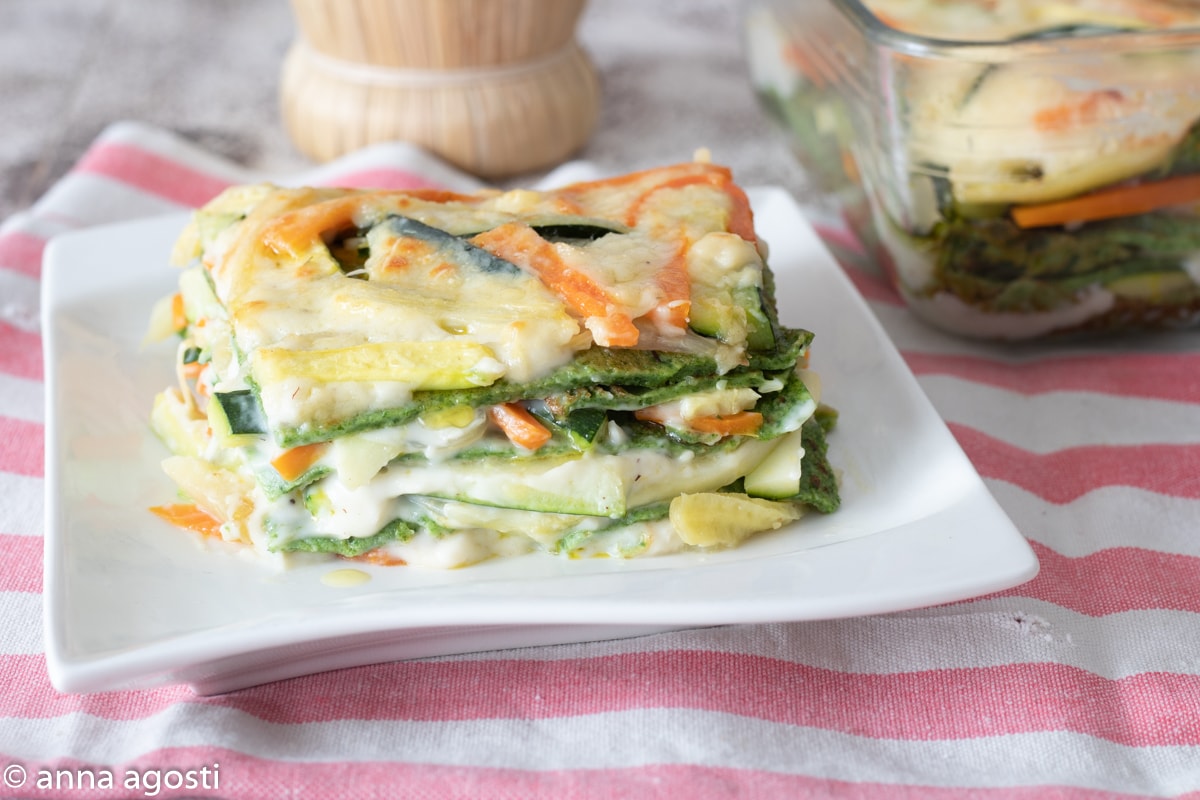 Spinat-Crespelle mit Gemüse