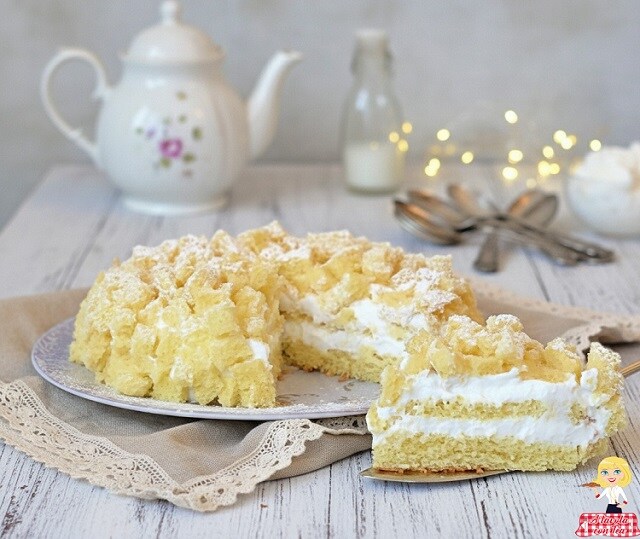 Klassischer einfacher MIMOSA-Kuchen