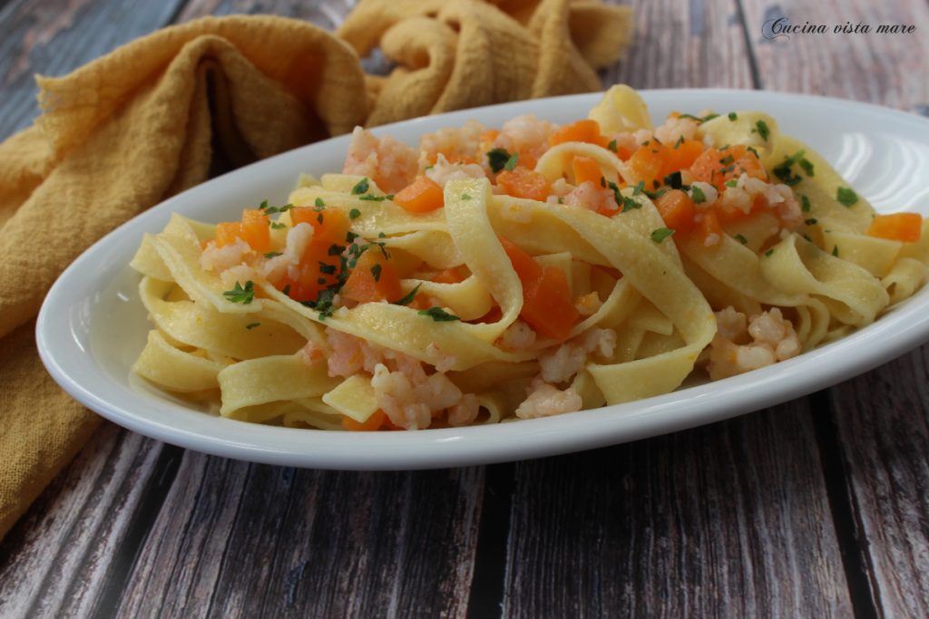 Tagliatelle mit Garnelenragout Cucina vista mare