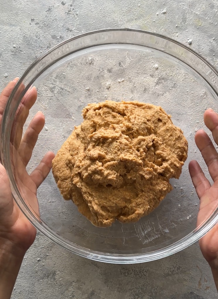 Teig mit Quinoa und Flohsamen für Brötchen