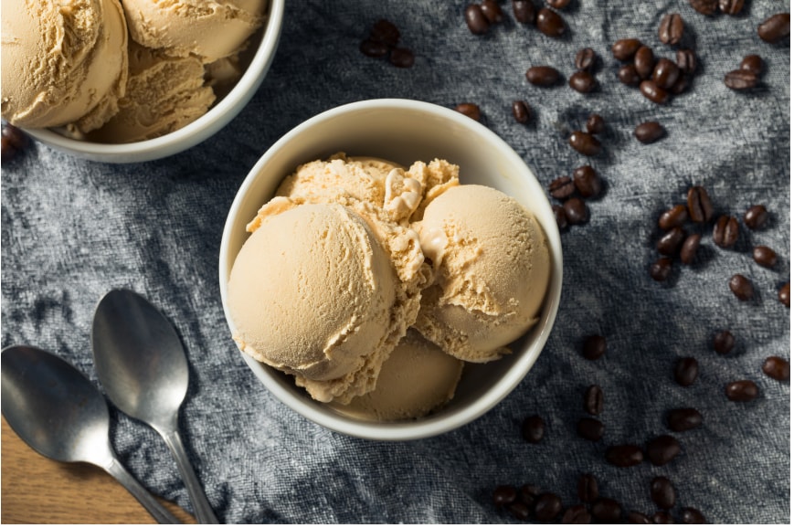 HANDWERKLICHES KAFFEE-EIS
