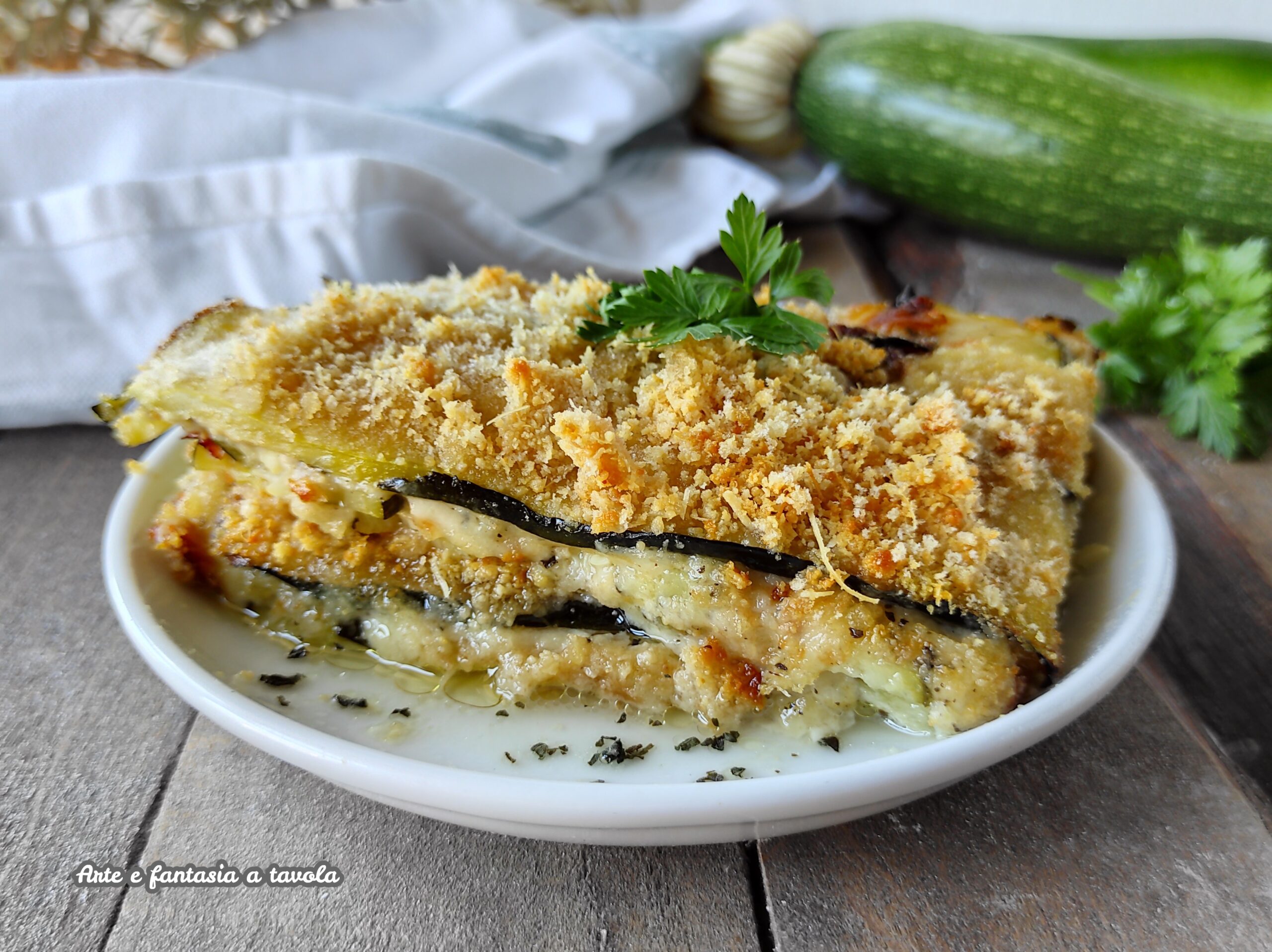Zucchini mit Käse überbacken: super schnell zubereitet und immer ein Hit auf dem Tisch!