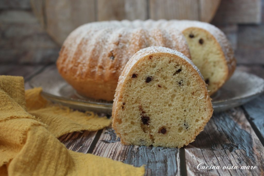 Weicher Rum-Gugelhupf Cucina vista mare