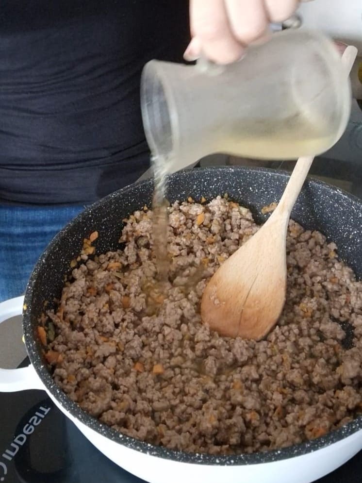 mit Wein ablöschen