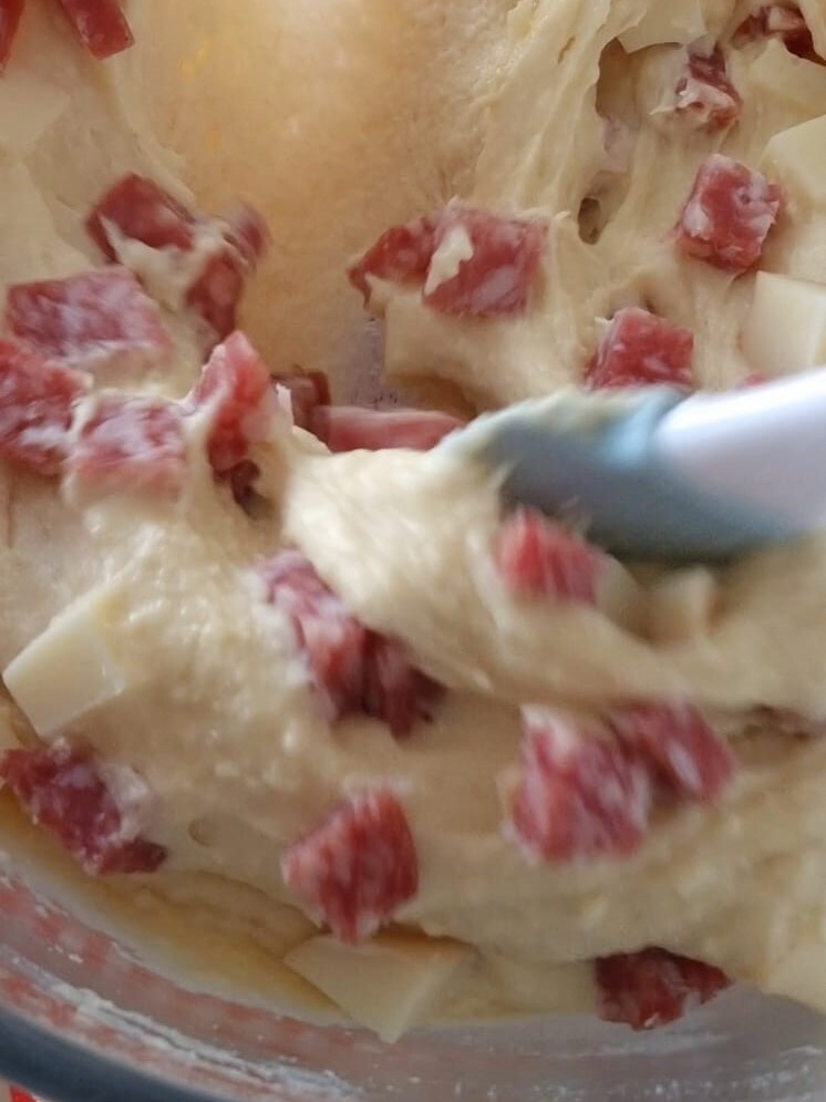 Fügen Sie die Wurstwaren hinzu