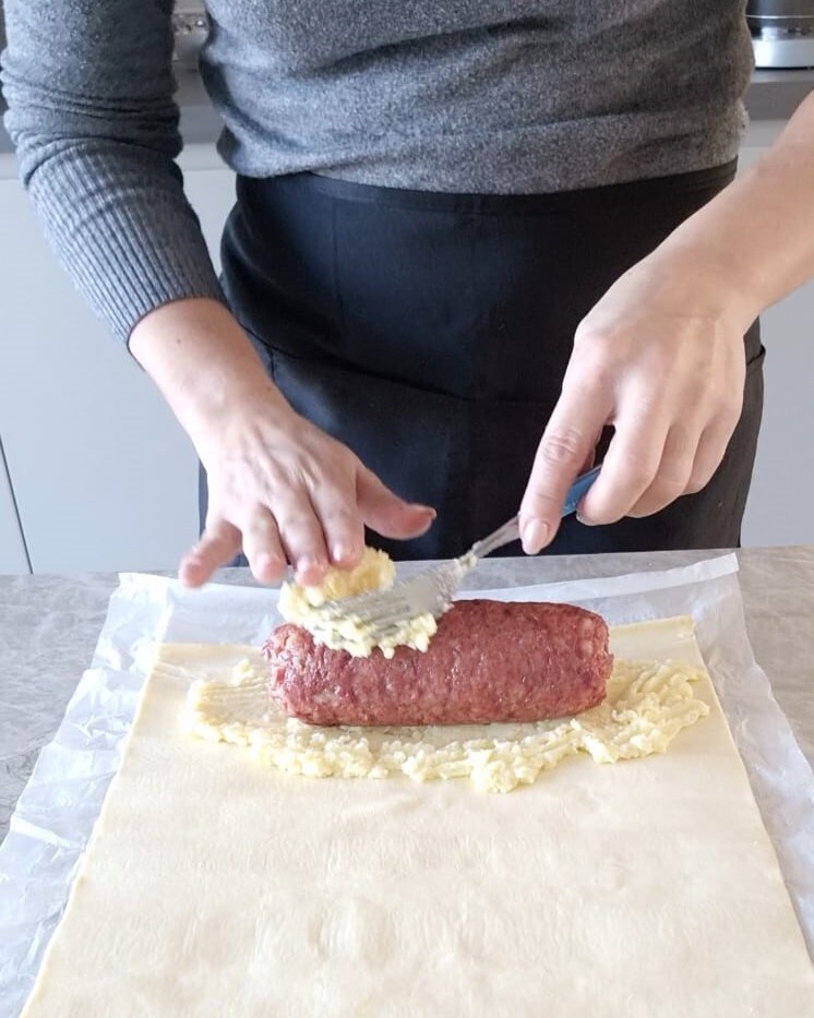 Cotechino im Blätterteig
