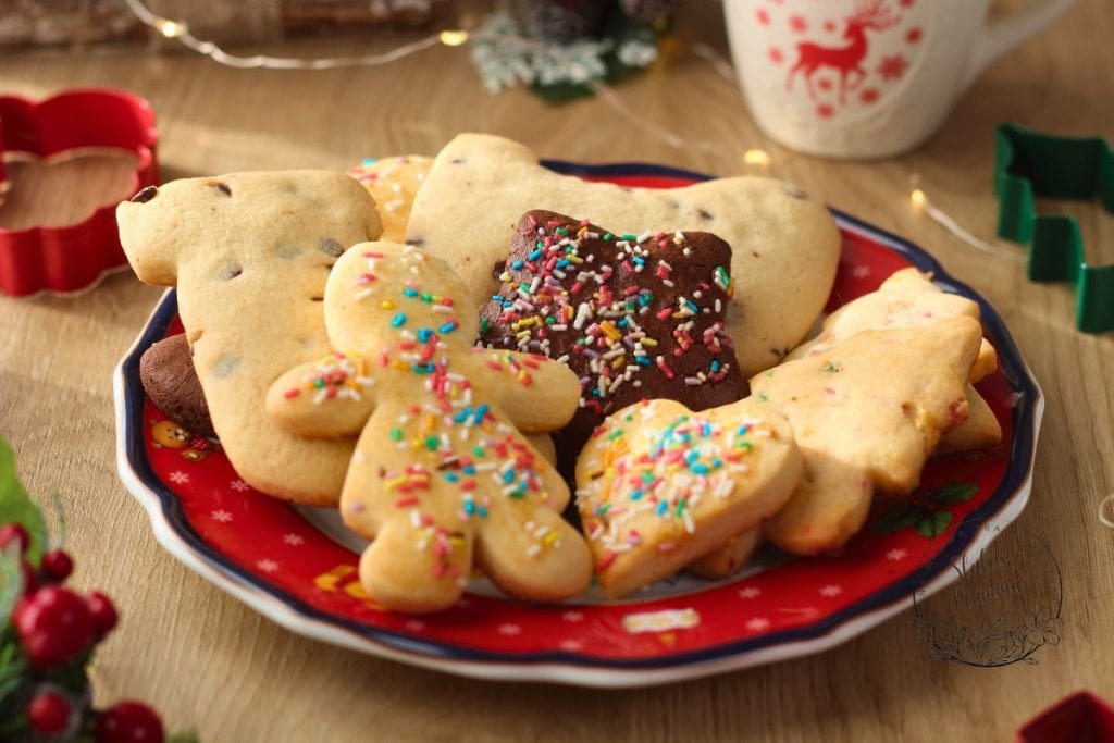 Wie man 4 Arten von Einfachen Weihnachtsplätzchen mit einem Teig Macht