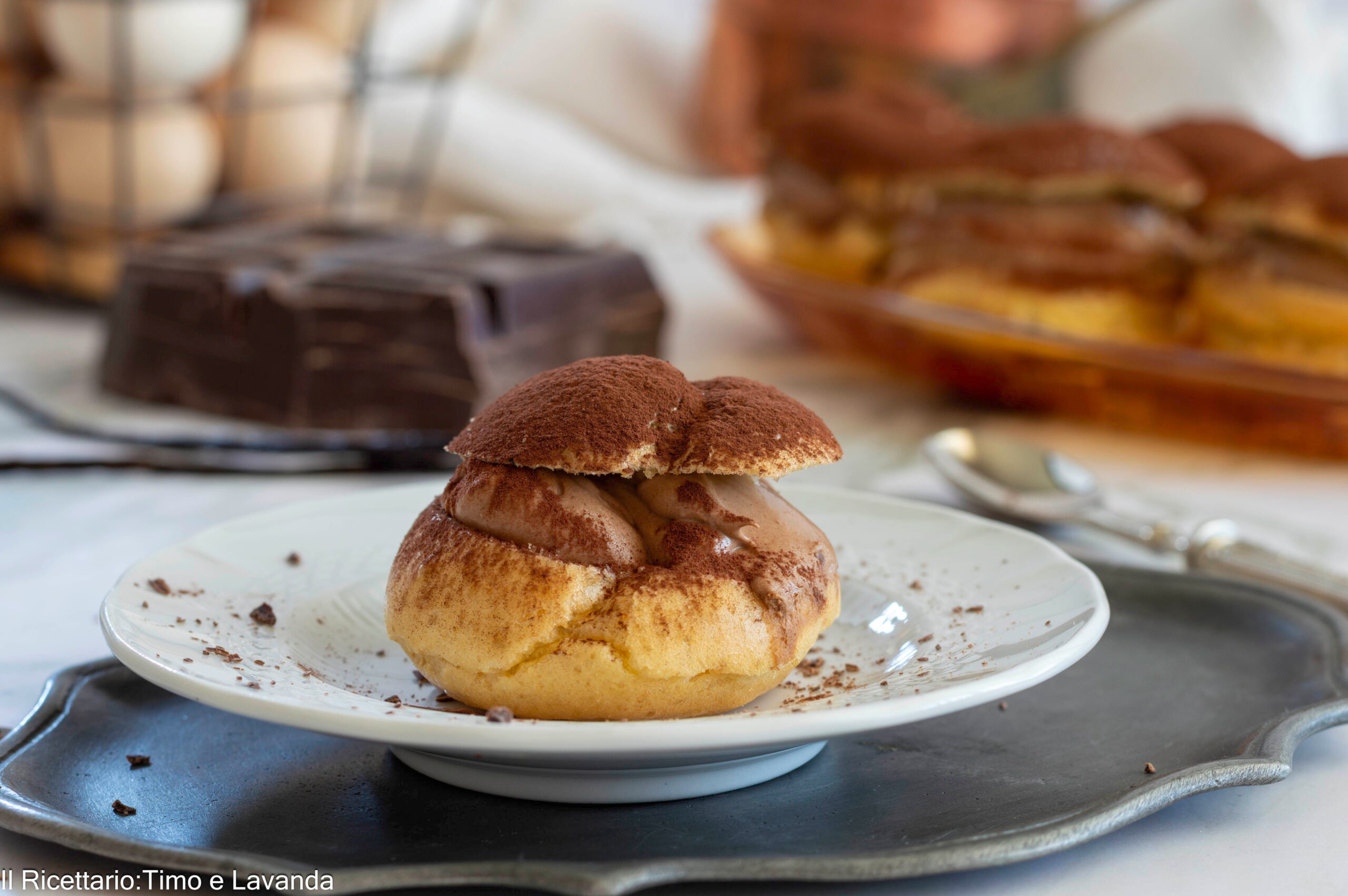 Windbeutel mit Schokoladencreme