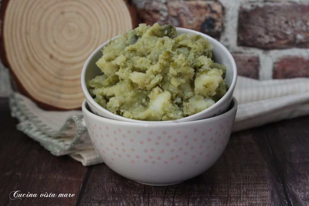 Zerdrückte Kartoffeln mit Aglione-Stängeln Cucina vista mare