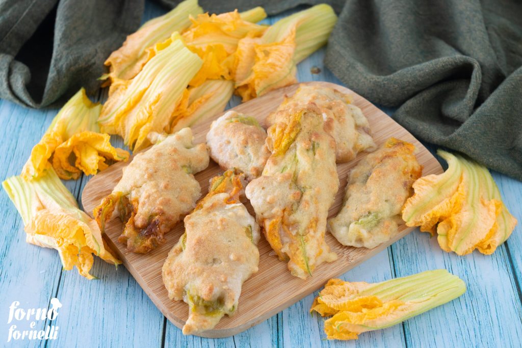 Zucchiniblüten im Heißluftfritteuse