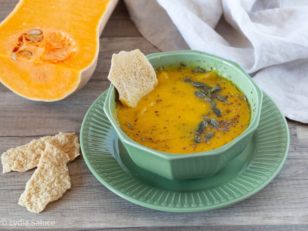 Kürbissuppe mit Lauch und Safran