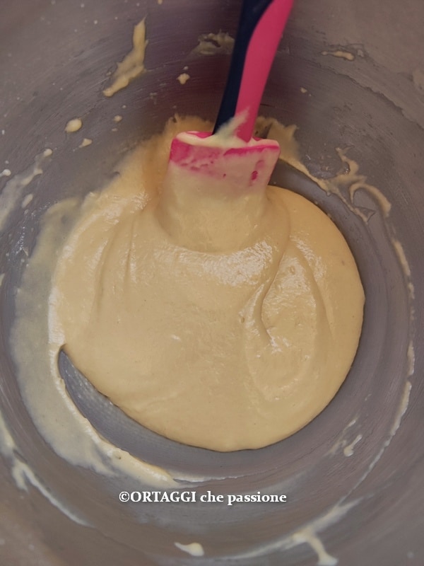 heller Teig zweifarbiger Kuchen