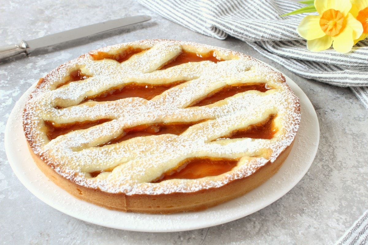 GEKRÜMELTER PANDORO-KUCHEN