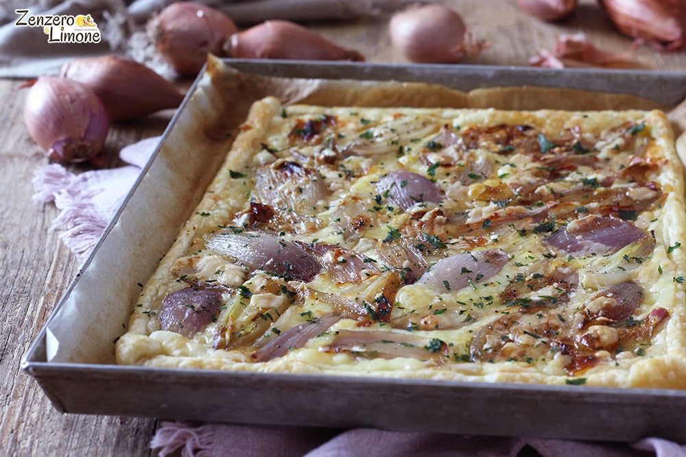 Blätterteig mit Schalotten