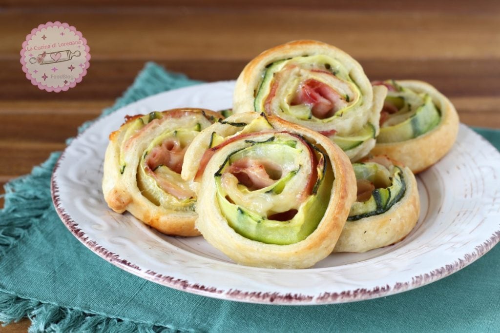 blätterteig-schnecken mit zucchini