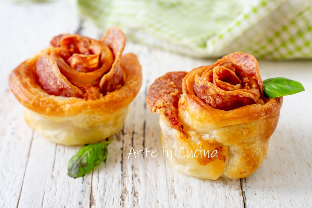 BLÄTTERTEIGROSEN mit SALAMI sehr schnell